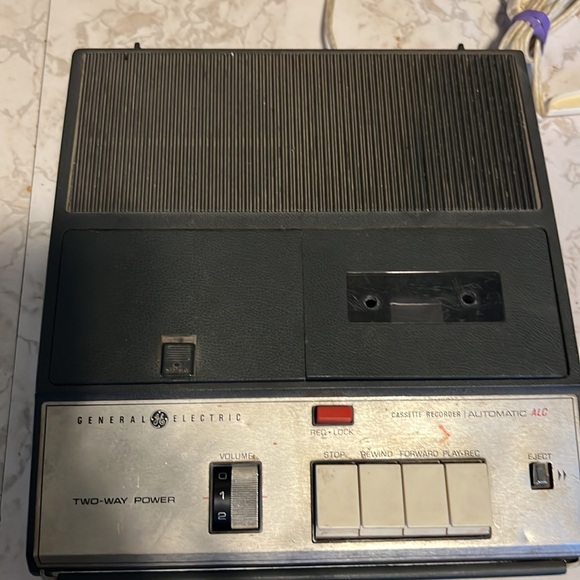 Vtg General Electric GE Model M8420A Cassette Recorder Automatic ALC with Mic - Picture 6 of 16